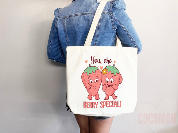 Strawberry Tote Bag Strawberry Lover Gift Spring Tote Shopper Summer Bag Eco Friendly Bag Reusable Grocery Tote Cute Tote Farmers Market Bag