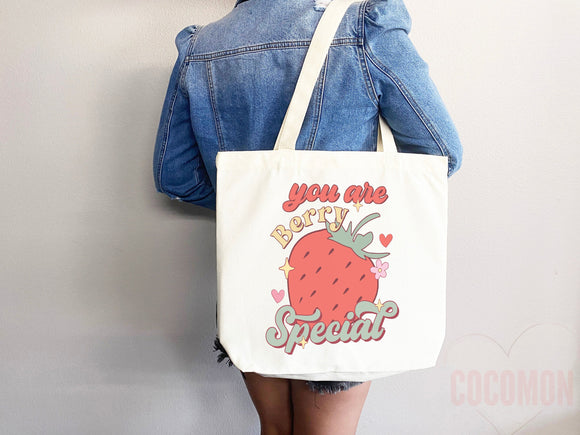 Strawberry Tote Bag Strawberry Lover Gift Spring Tote Shopper Summer Bag Eco Friendly Bag Reusable Grocery Tote Cute Tote Farmers Market Bag