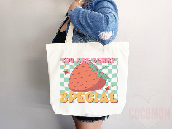 Strawberry Tote Bag Strawberry Lover Gift Spring Tote Shopper Summer Bag Eco Friendly Bag Reusable Grocery Tote Cute Tote Farmers Market Bag